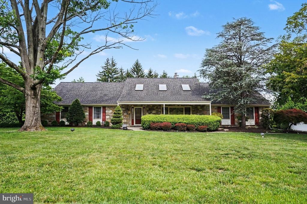 House in Norristown, Pennsylvania, United States 1 - 18277742