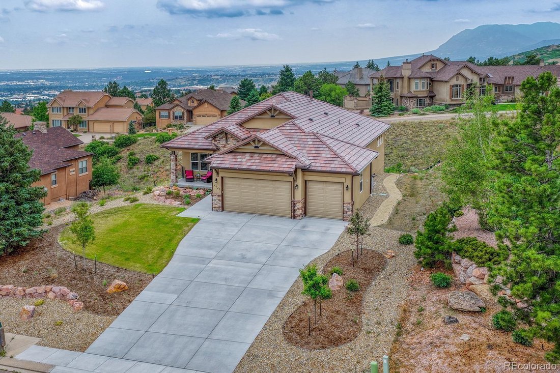 House in Colorado Springs, Colorado, United States 2 - 18277020