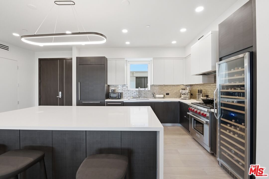 Condo in Los Angeles, California, United States 4 - 18278693