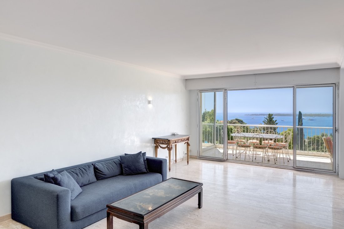 Apartment in Saint Nicolas, Cannes, France 5 - 18278160
