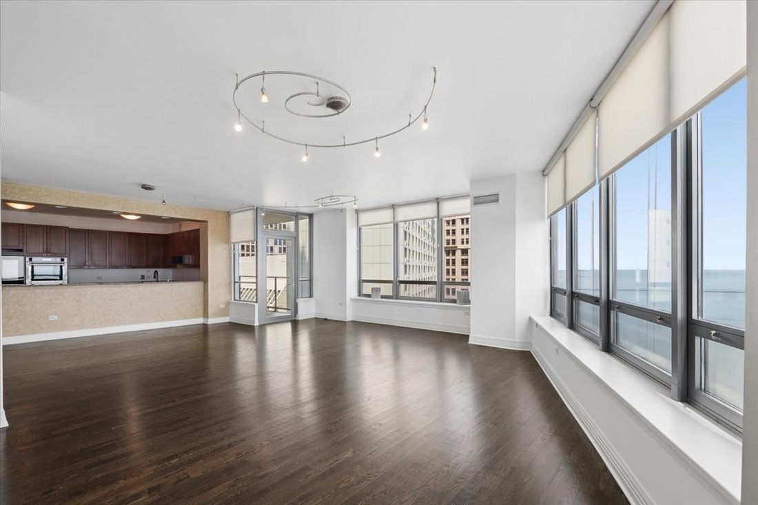 Condo in Chicago, Illinois, United States 3 - 18278681