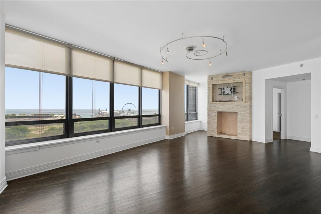 Condo in Chicago, Illinois, United States 4 - 18278681