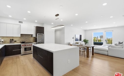 Condo in Los Angeles, California, United States 1