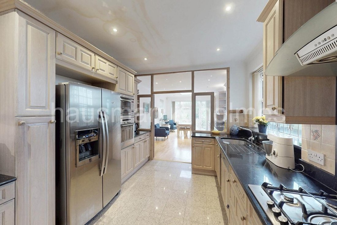 House in Childs Hill, Barnet, England 4 - 18276970