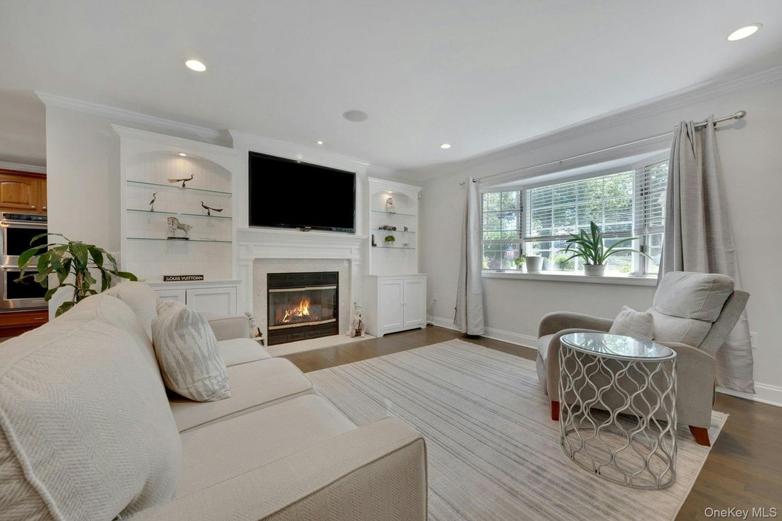 House in Thornwood, New York, United States 5 - 18148947