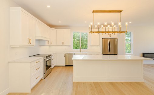 House in Lake Cowichan, British Columbia, Canada 1