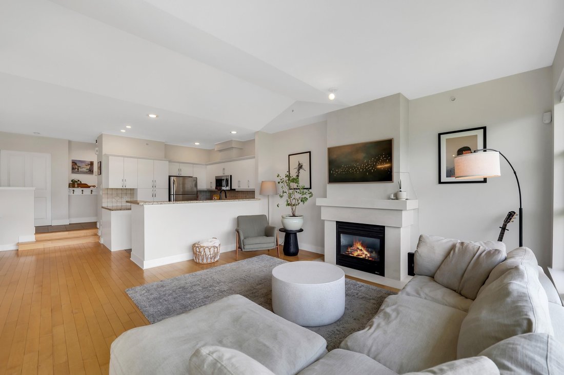 House in Squamish, British Columbia, Canada 3 - 18278541