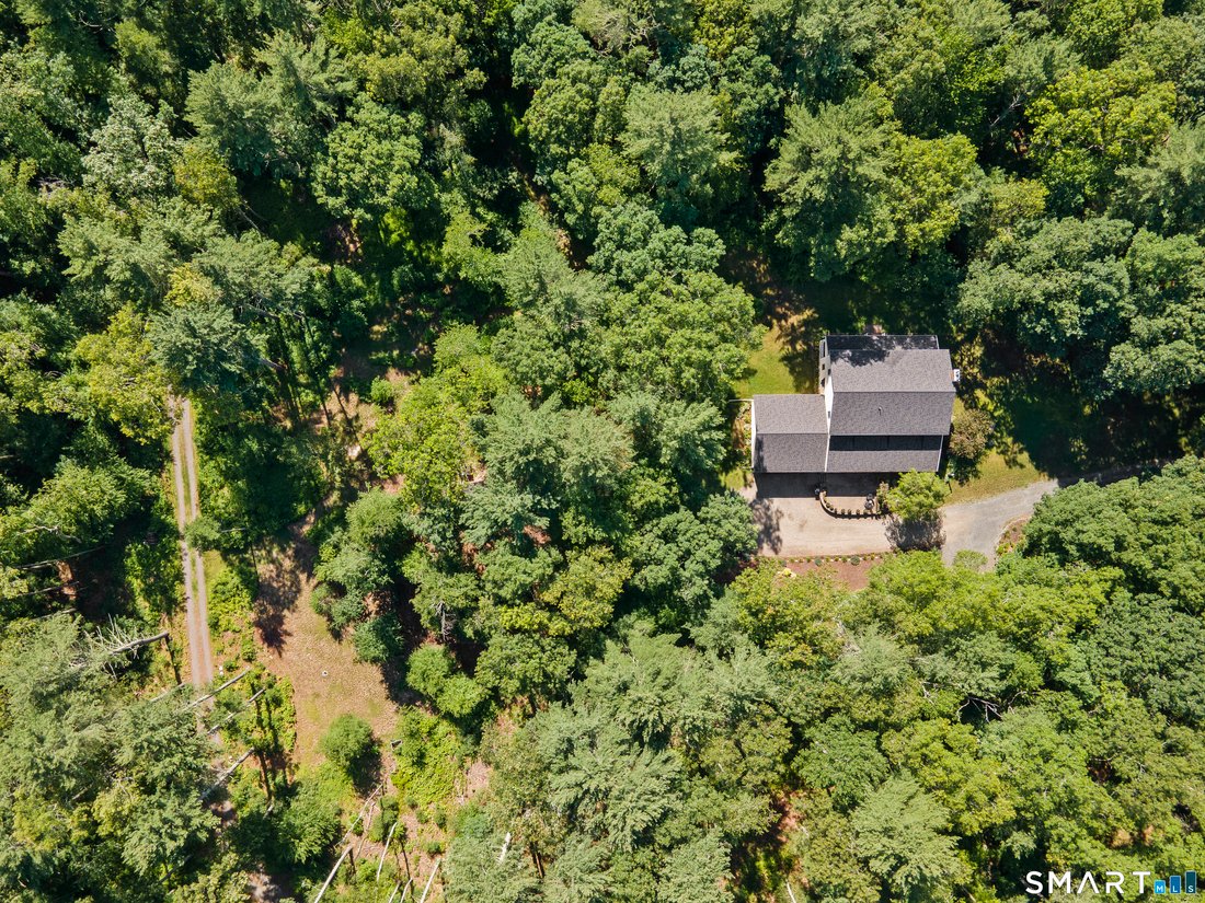 House in Killingly, Connecticut, United States 2 - 18276981
