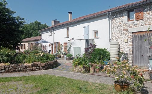 House in Argentonnay, Nouvelle-Aquitaine, France 1