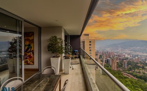 Apartamento en Medellín, Antioquia, Colombia 1
