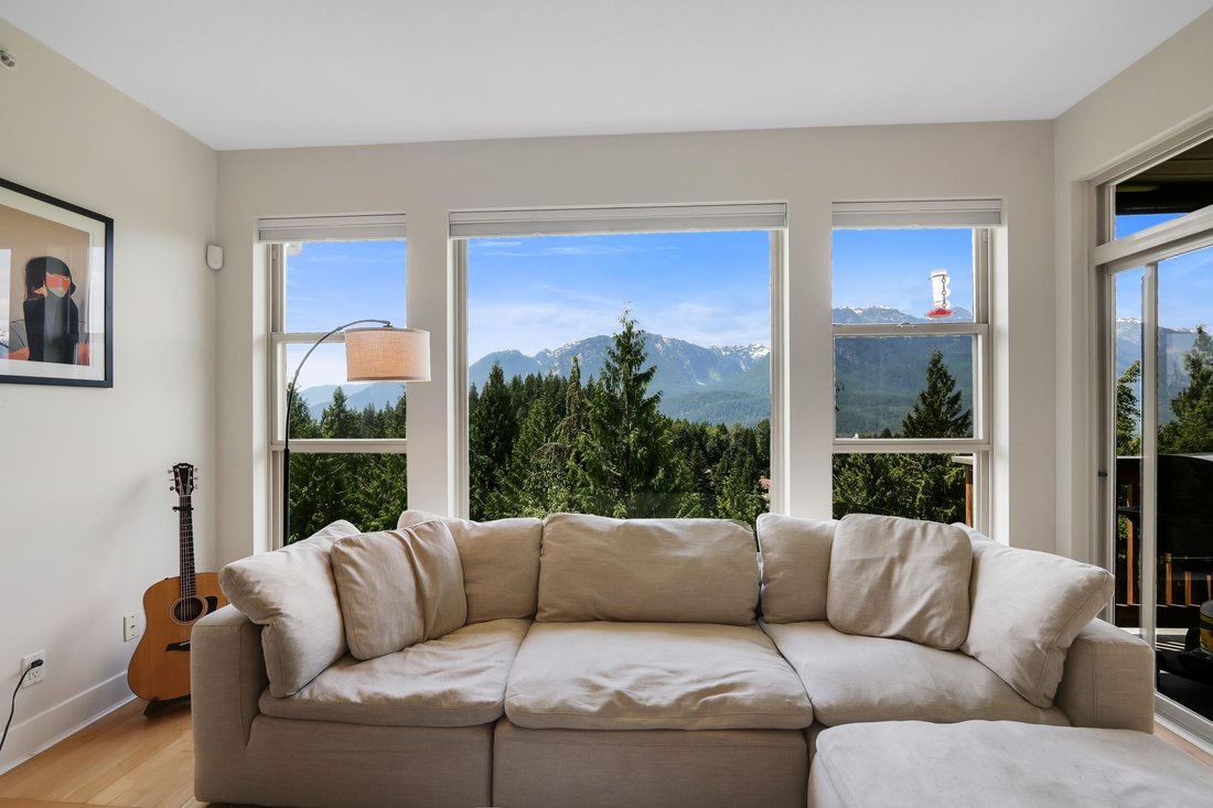 House in Squamish, British Columbia, Canada 2 - 18278541