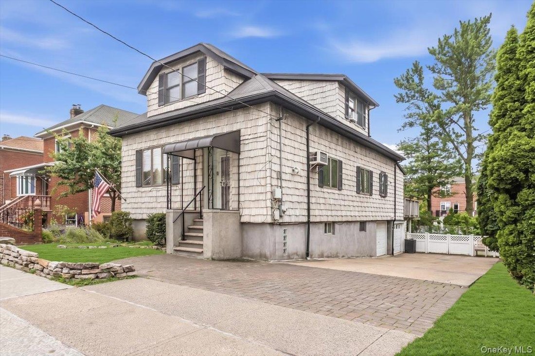 House in New York, New York, United States 2 - 18277095