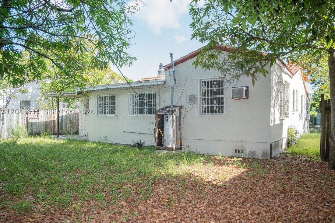 House in Miami, Florida, United States 4 - 18276948