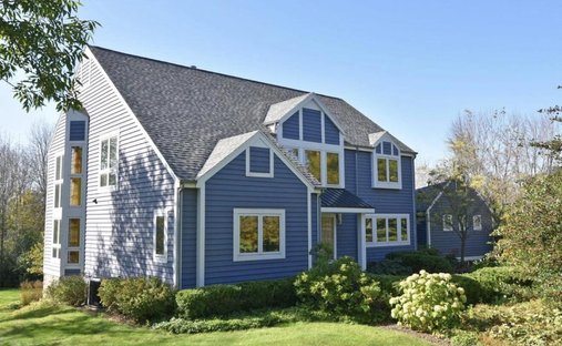 House in Thiensville, Wisconsin, United States 1