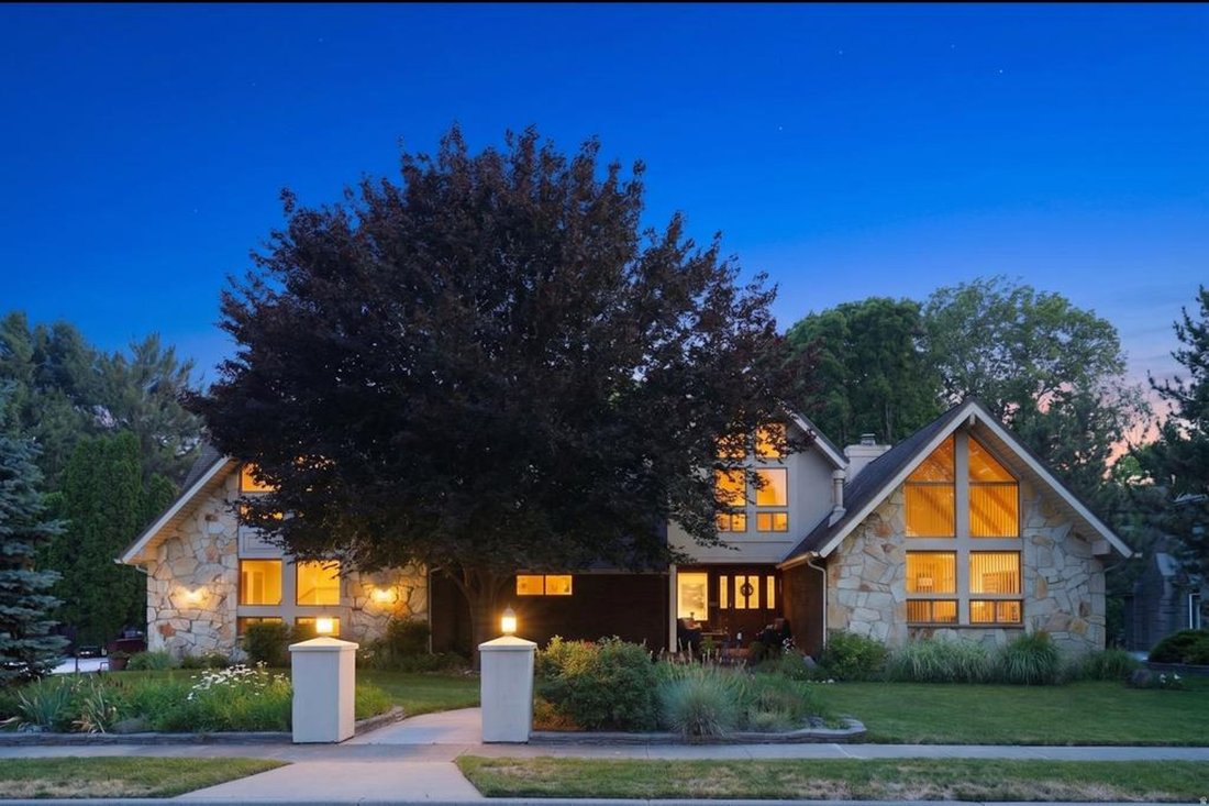 House in Sandy, Utah, United States 1 - 18277512