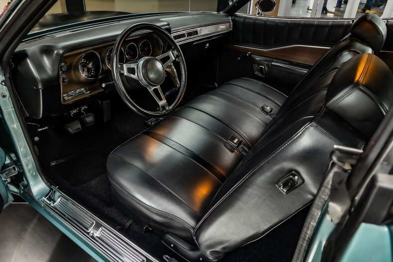 Coupe in Plymouth, United States 3 - 18277075