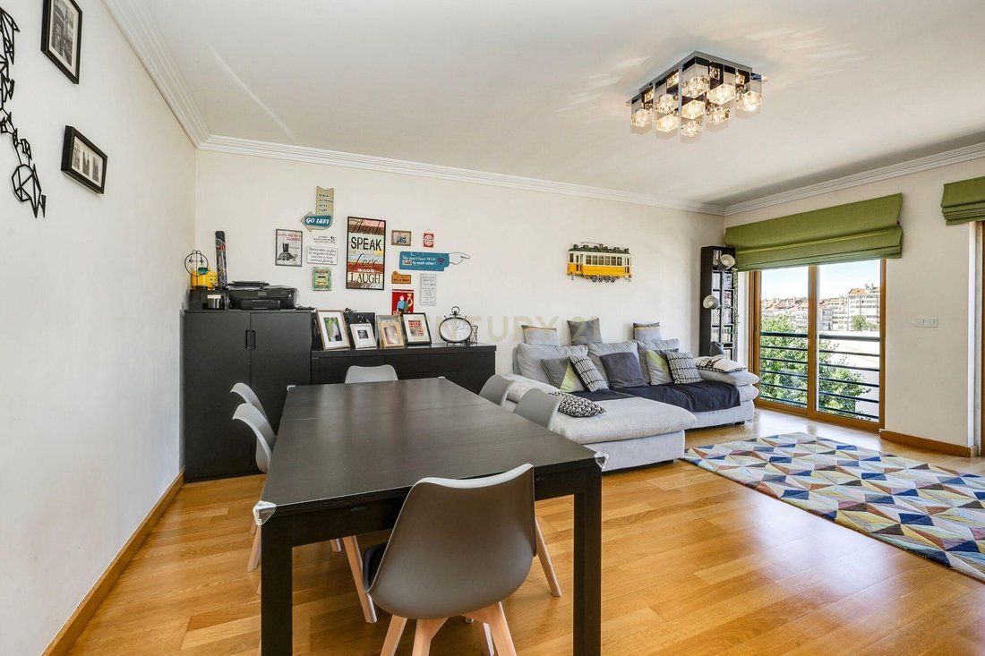 Apartment in Carnide, Lisbon, Portugal 2 - 18278404