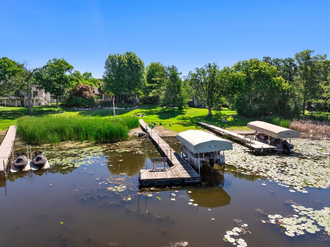 House in Lakeville, Minnesota, United States 3 - 18278359