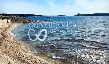 House in Six-Fours-les-Plages, Provence-Alpes-Côte d'Azur, France 1
