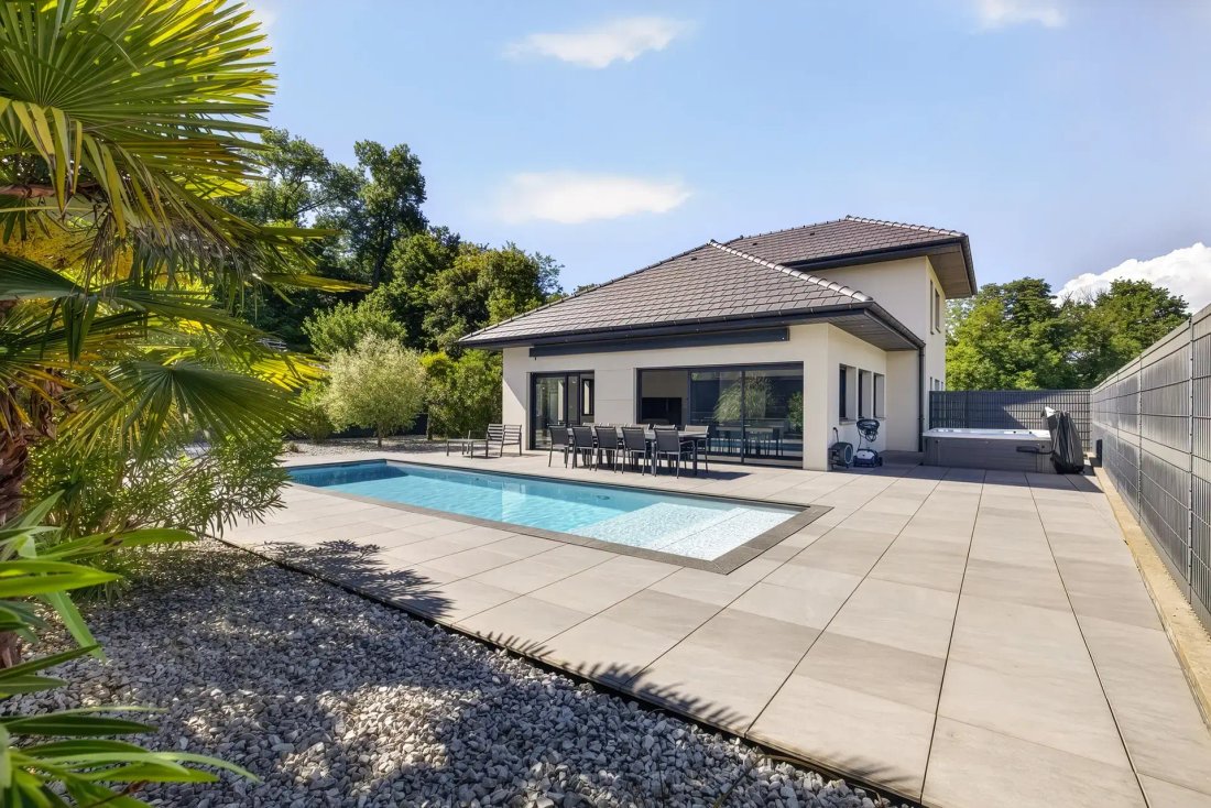 Villa in Sonnaz, Auvergne-Rhône-Alpes, France 3 - 18069997