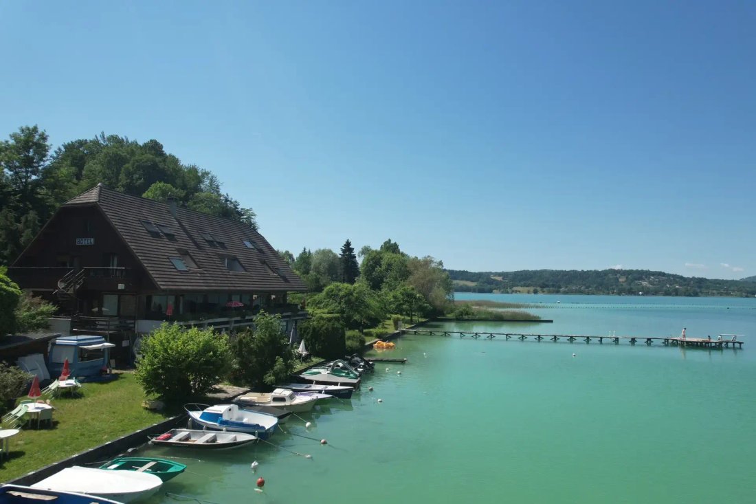 Estate in Aiguebelette-le-Lac, Auvergne-Rhône-Alpes, France 5 - 16948280