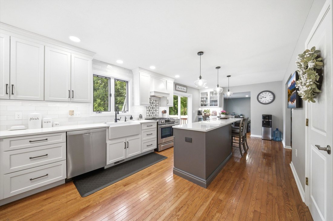 House in Merrimack, New Hampshire, United States 4 - 18277663