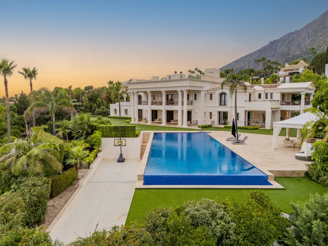 Villa in Marbella, Andalusia, Spain 1 - 18278232