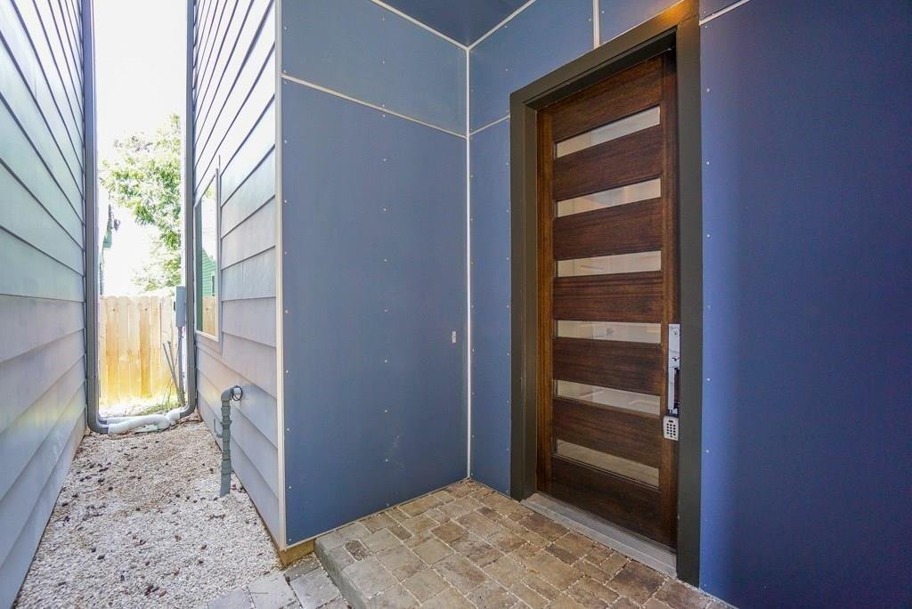 House in Houston, Texas, United States 3 - 18277410