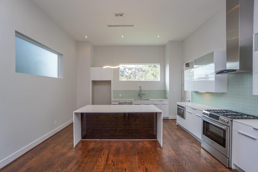 House in Houston, Texas, United States 5 - 18277410