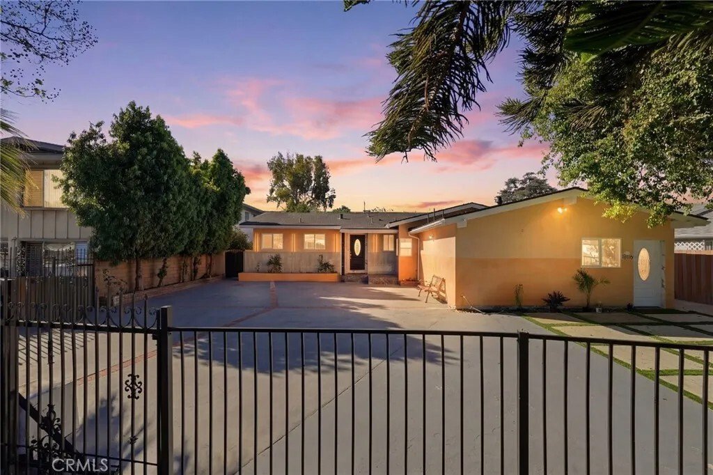 Townhouse in Los Angeles, California, United States 1 - 18277780