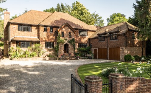 Casa a Kingswood, Reigate and Banstead, Inghilterra 1