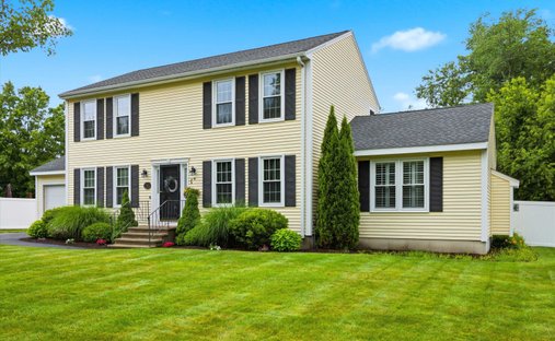House in Merrimack, New Hampshire, United States 1