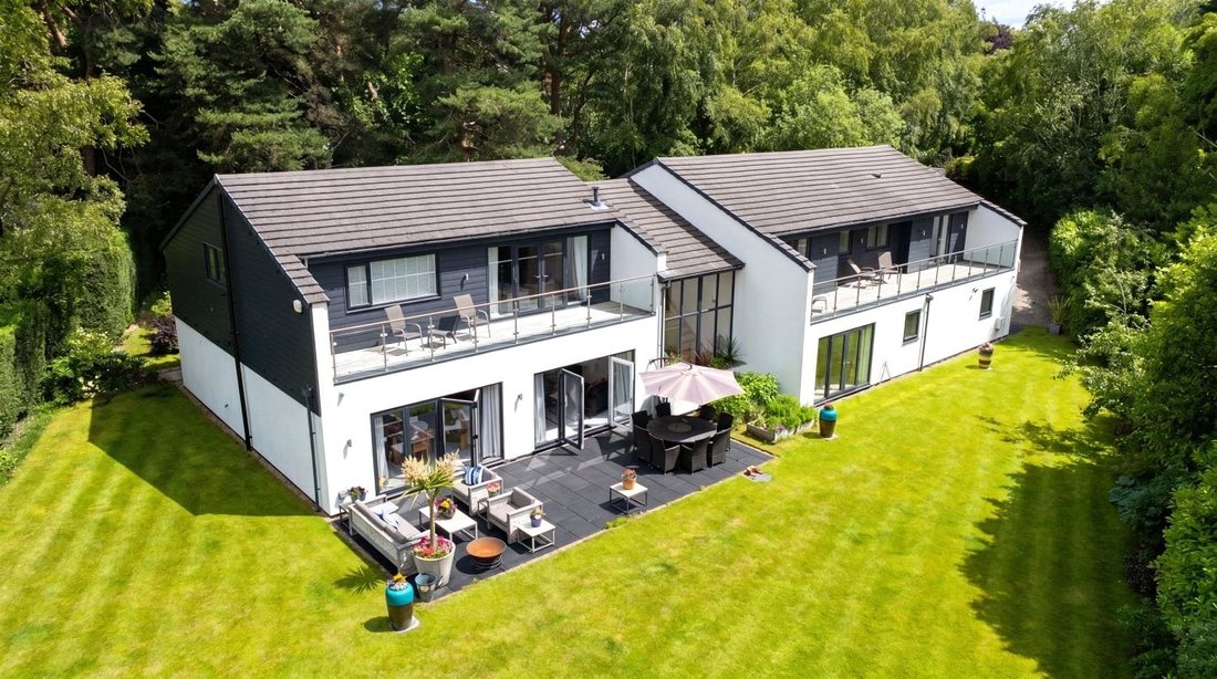 House in Alwoodley, Leeds, England 1 - 18277807