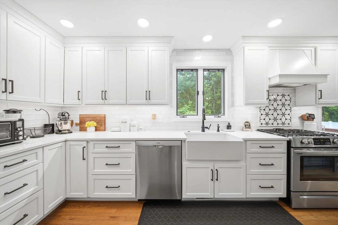 House in Merrimack, New Hampshire, United States 3 - 18277663