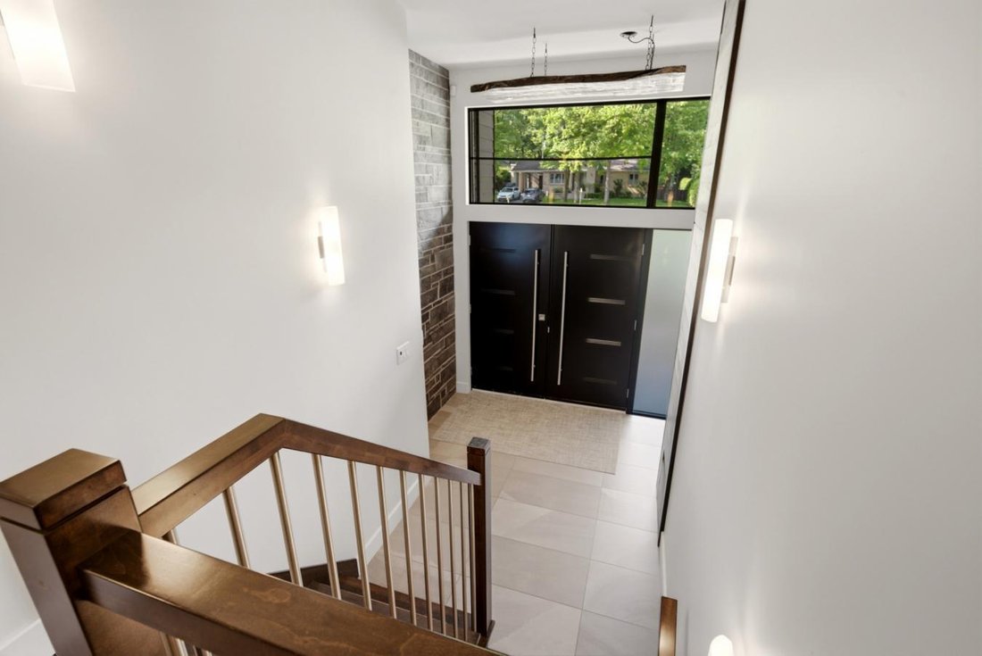 House in Sainte-Julie, Quebec, Canada 3 - 18278365