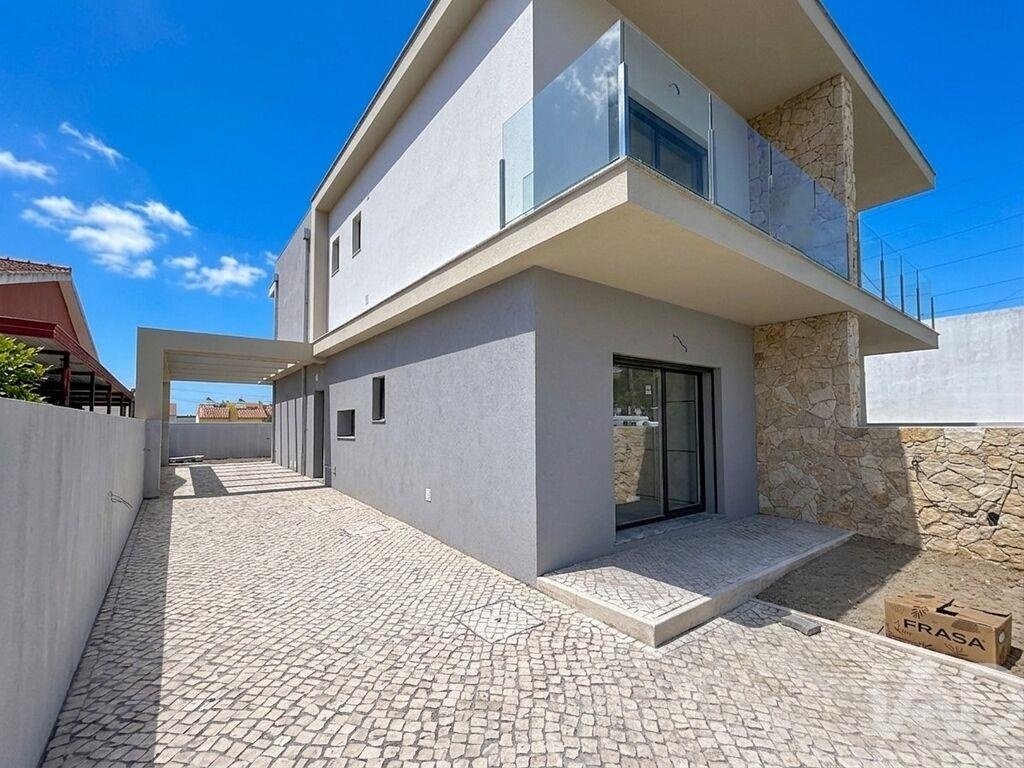 Townhouse in Fernao Ferro, Setubal, Portugal 1 - 18278529