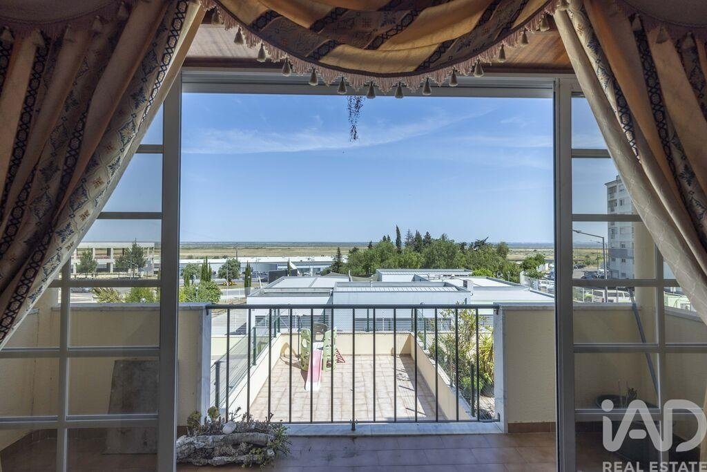 Apartment in Povoa de Santa Iria e Forte da Casa, Lisbon, Portugal 5 - 18278597
