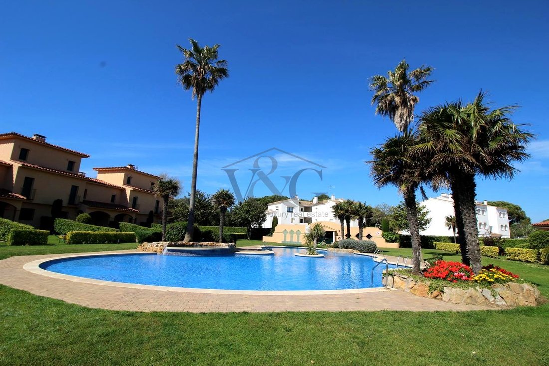 Villa in Pals, Catalonia, Spain 2 - 18081511