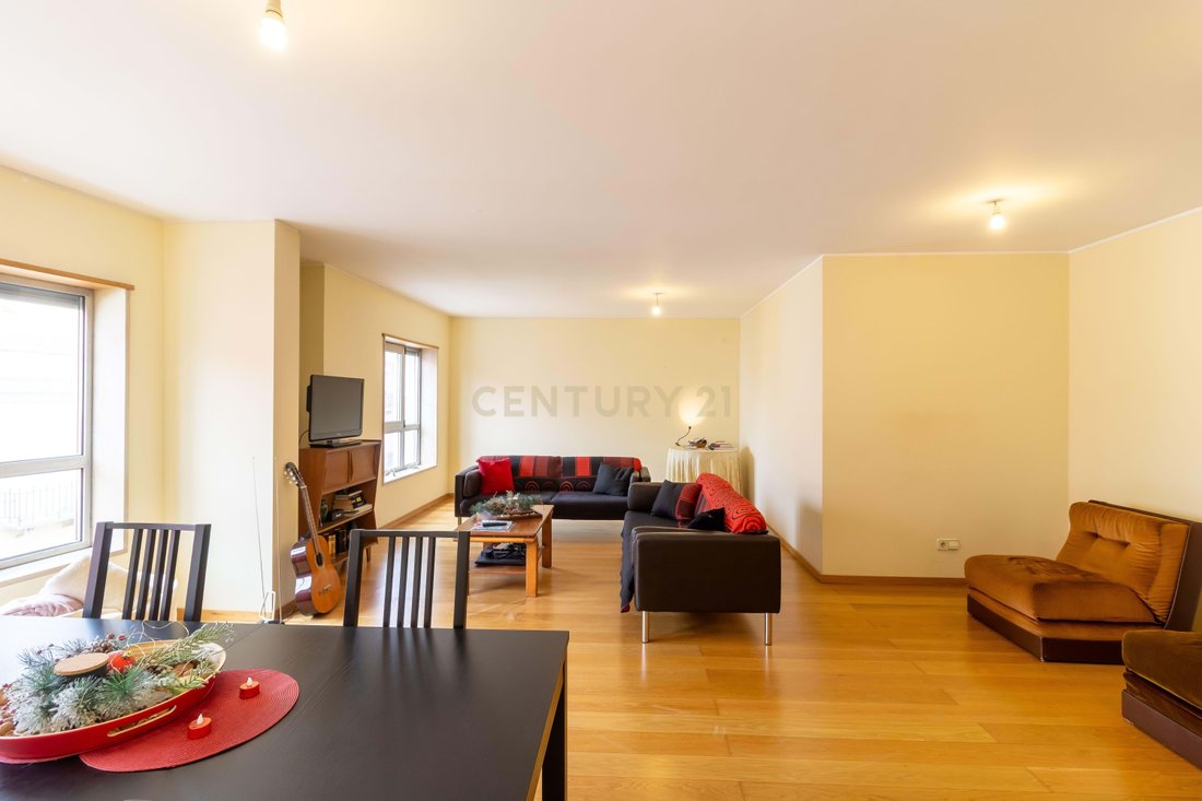 Apartment in Avenidas Novas, Lisbon, Portugal 3 - 18278392