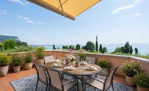Apartamento en Garda, Véneto, Italia 1