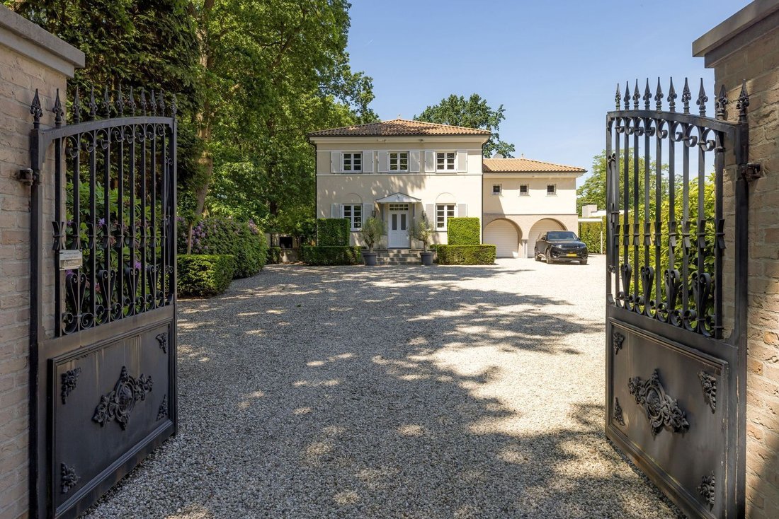 Villa in Oisterwijk, North Brabant, Netherlands 2 - 18278894