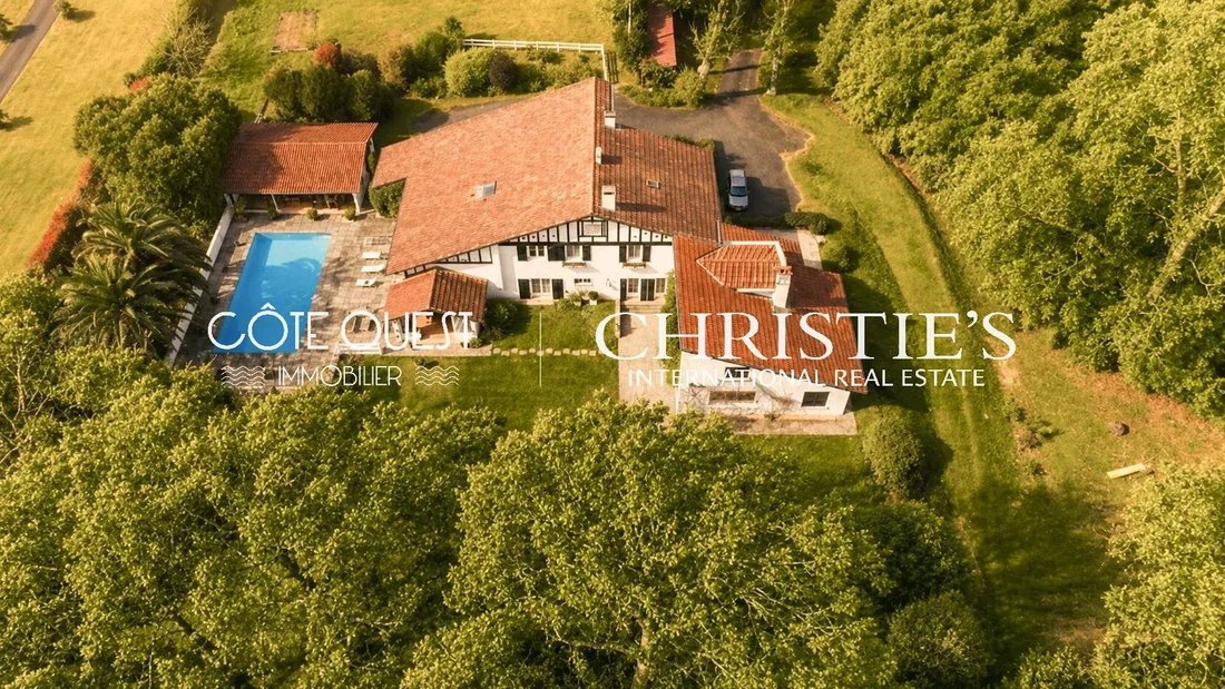 Villa in Bayonne, Nouvelle-Aquitaine, France 1 - 14713378