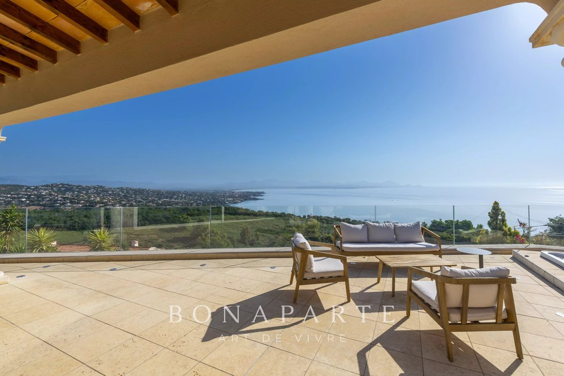 Villa in Les Issambres, Roquebrune-sur-Argens, France 2 - 18278942