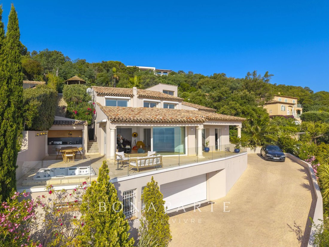 Villa in Les Issambres, Roquebrune-sur-Argens, France 4 - 18278942