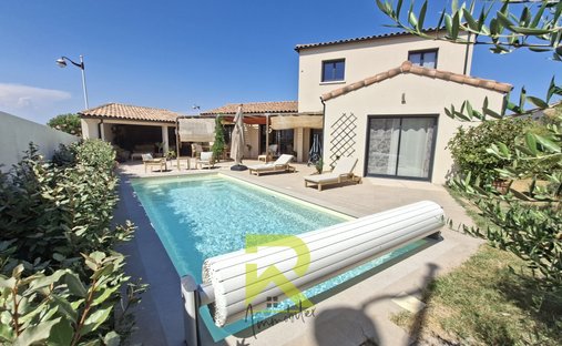 House in Fleury, Occitania, France 1