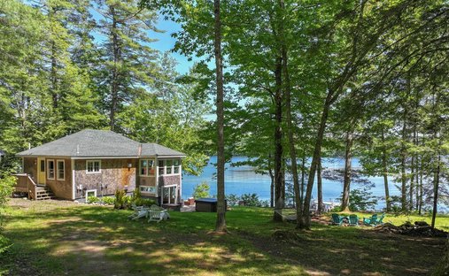 House in Union, Maine, United States 1