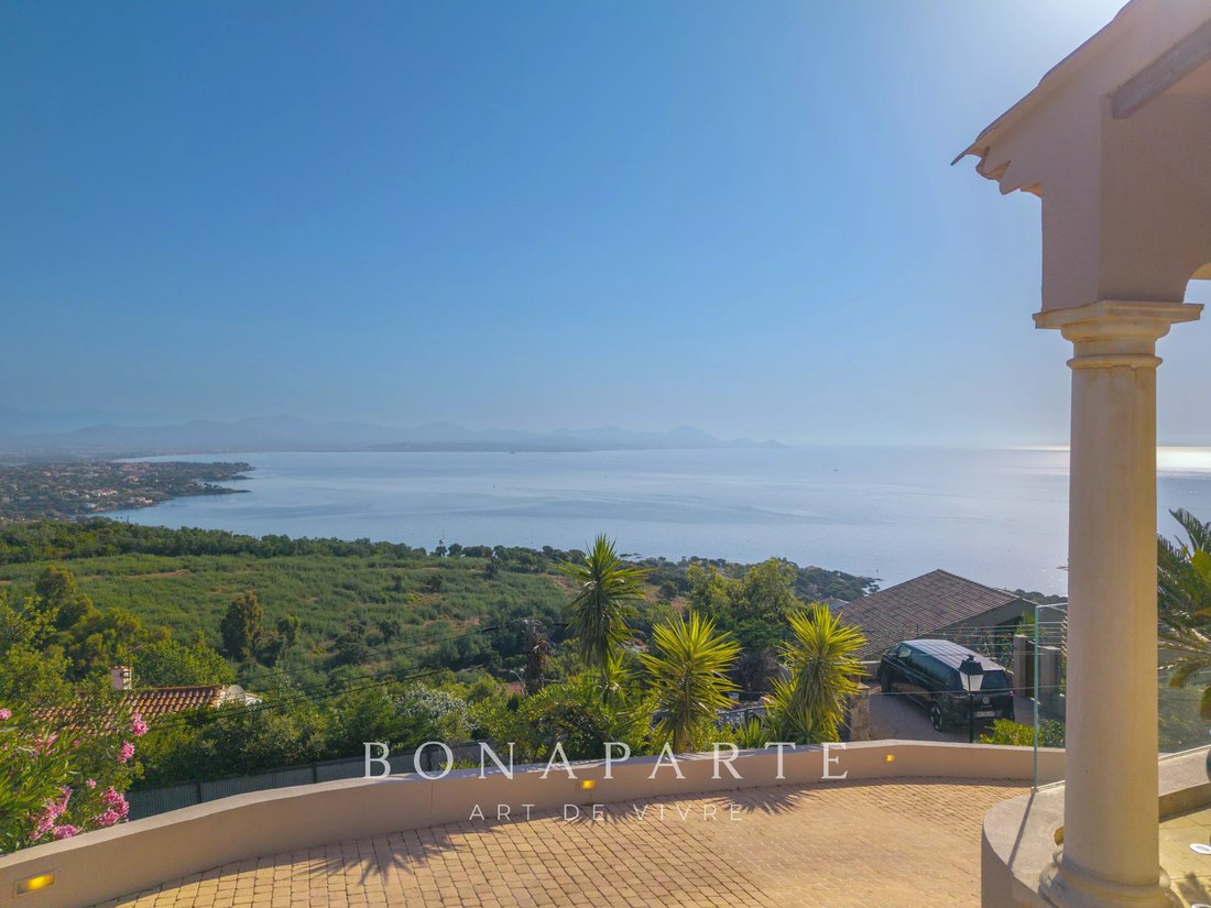Villa in Les Issambres, Roquebrune-sur-Argens, France 5 - 18278942