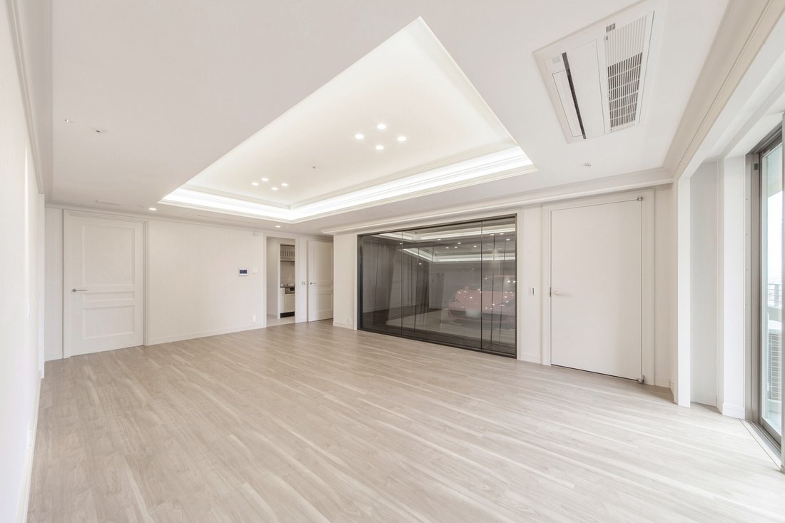 Condo in Osaka, Osaka, Japan 5 - 18278785