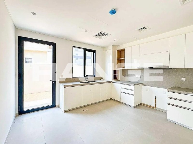 Villa in Al Furjan, Dubai, United Arab Emirates 5 - 18079985