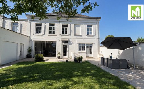 House in Pont-à-Marcq, Hauts-de-France, France 1